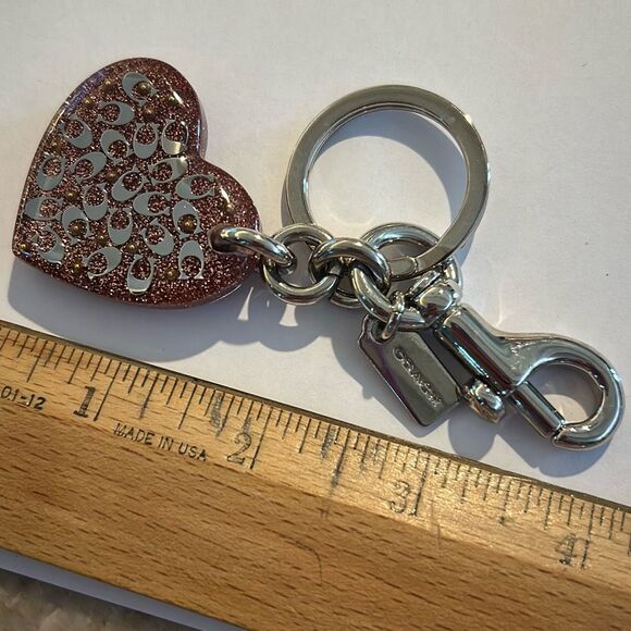 COACH Resin Heart Chunky Keychain - Picture 3 of 4